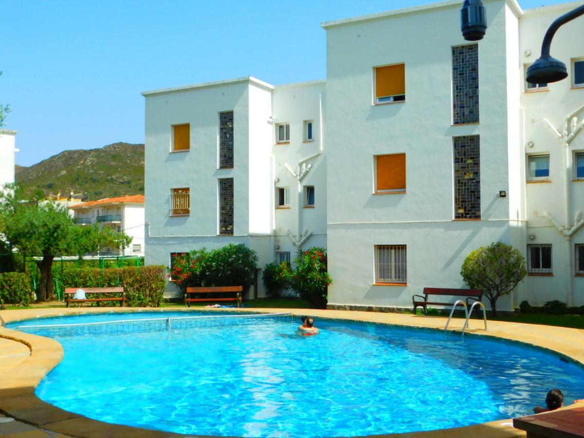 Gmid Immo Apartamento Mas Oliva Roses Exterior foto